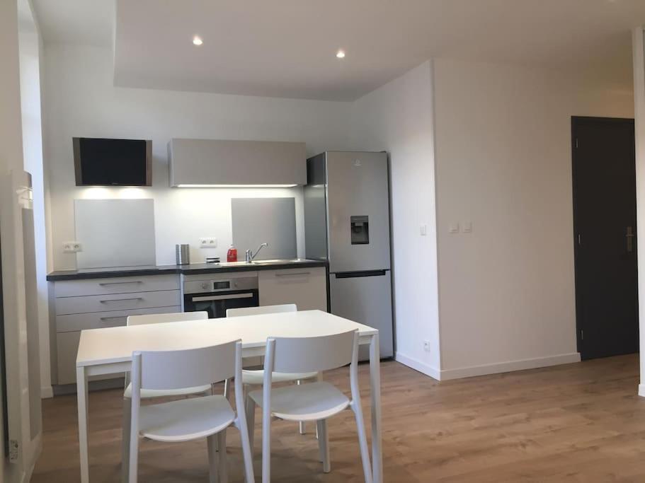 Magnifique T2 J Jaures Avec Garage Apartment แซงต์-เอเตียน ภายนอก รูปภาพ
